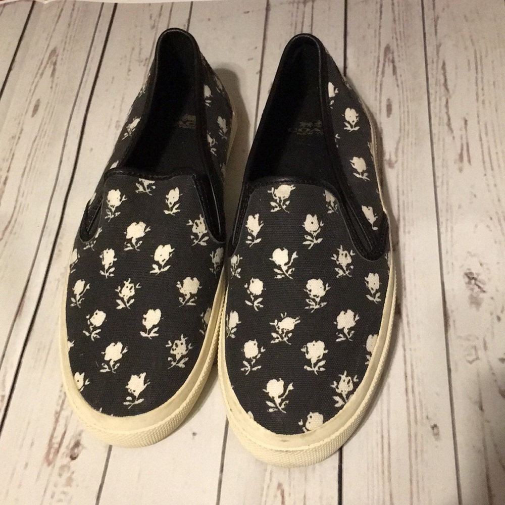 COACH | black + white floral slip one